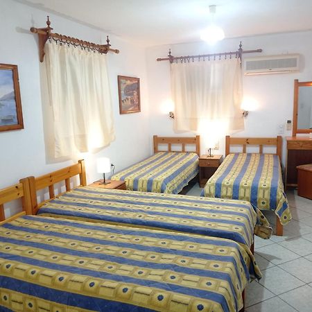 Alexandros Rooms & Studios Скопелос Екстериор снимка